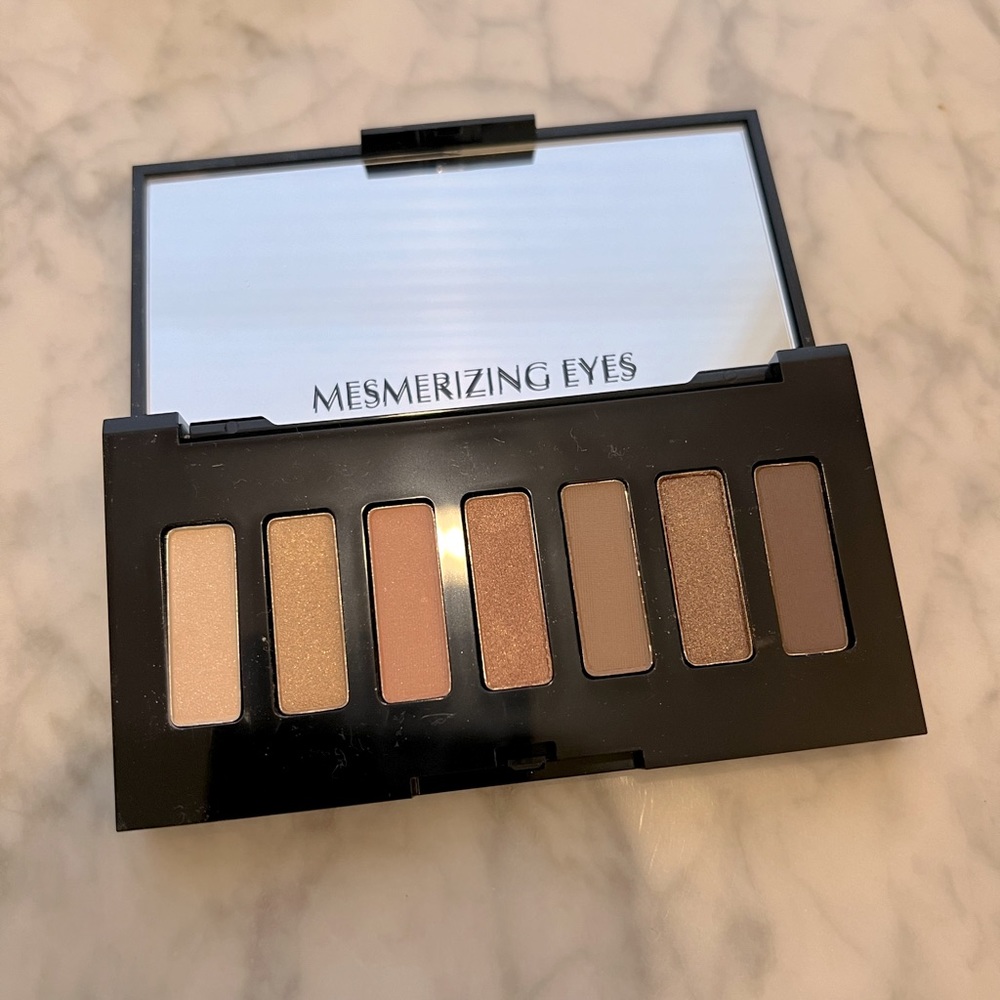 Estée Lauder Pure Color Envy Sculpting Eyeshadow palette